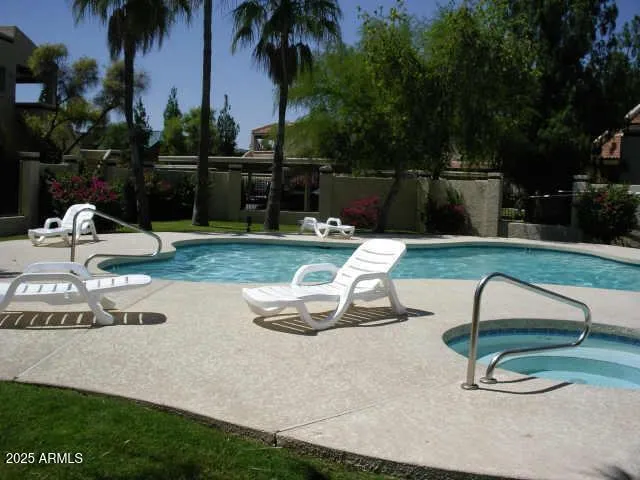 $2,100 | 850 South River Drive, Unit 1004, Tempe, AZ 85281
