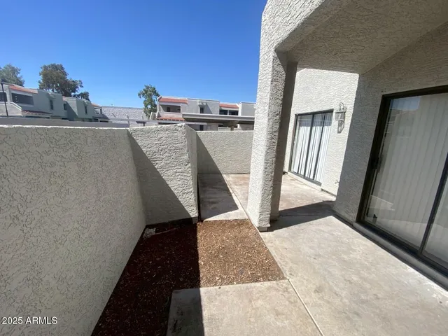 $2,100 | 850 South River Drive, Unit 1004, Tempe, AZ 85281