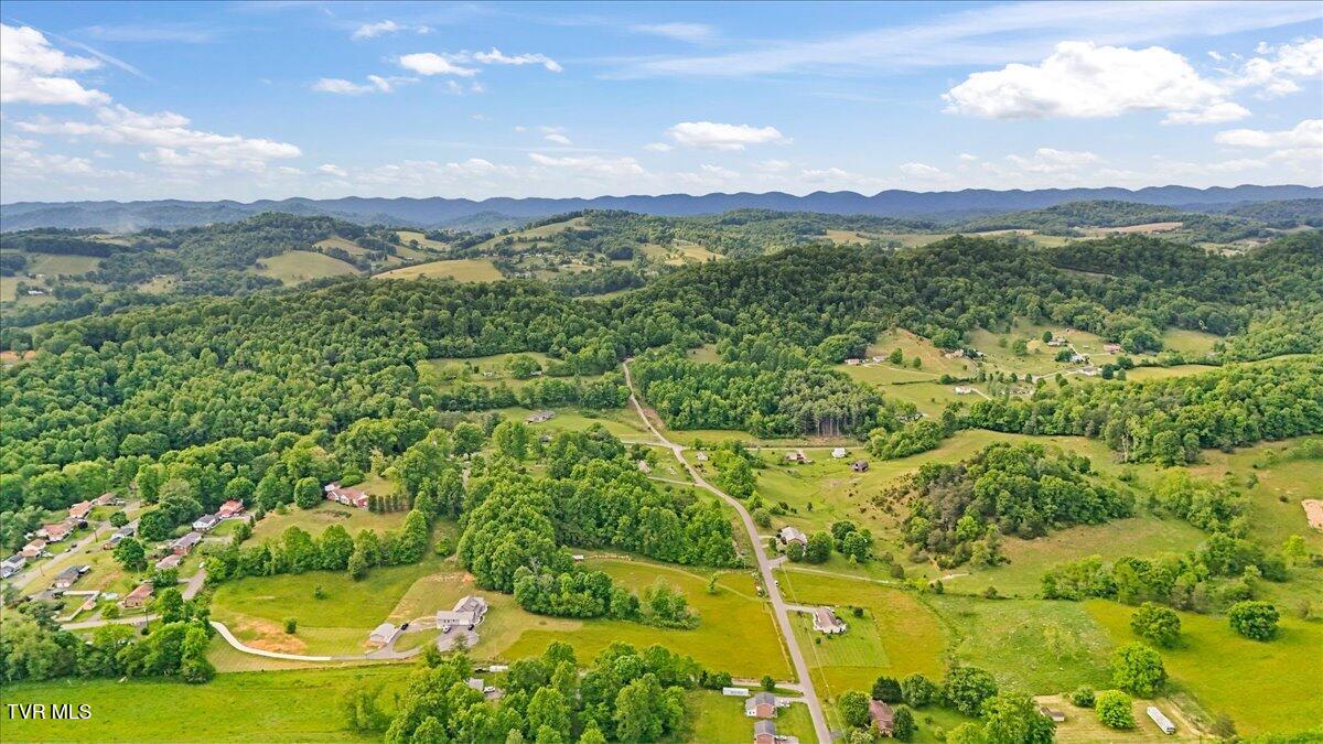 23208 Clayman Valley Road, Unit 2 Bristol, VA 24202 - Photo 20 of 20 20-DJI_20260514182227_0465_D