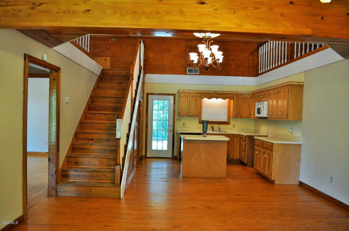 125 River Road Lucedale, MS 39452 - Photo 4 of 11 Kitchen
