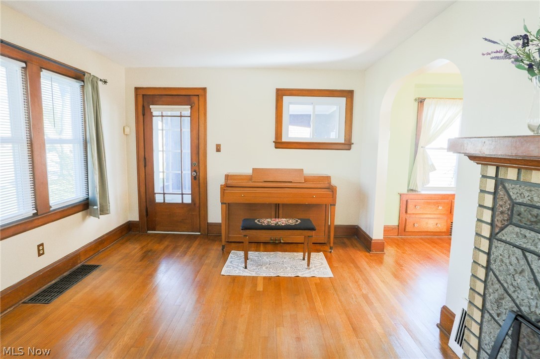 37 Canton Road Akron, OH 44312 - Photo 7 of 20 Gallery Image 7