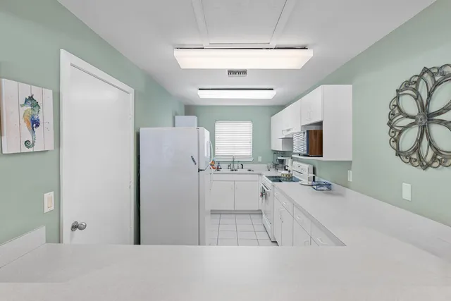 $314,900 | 652 Northeast Wax Myrtle Way, Jensen Beach, FL 34957