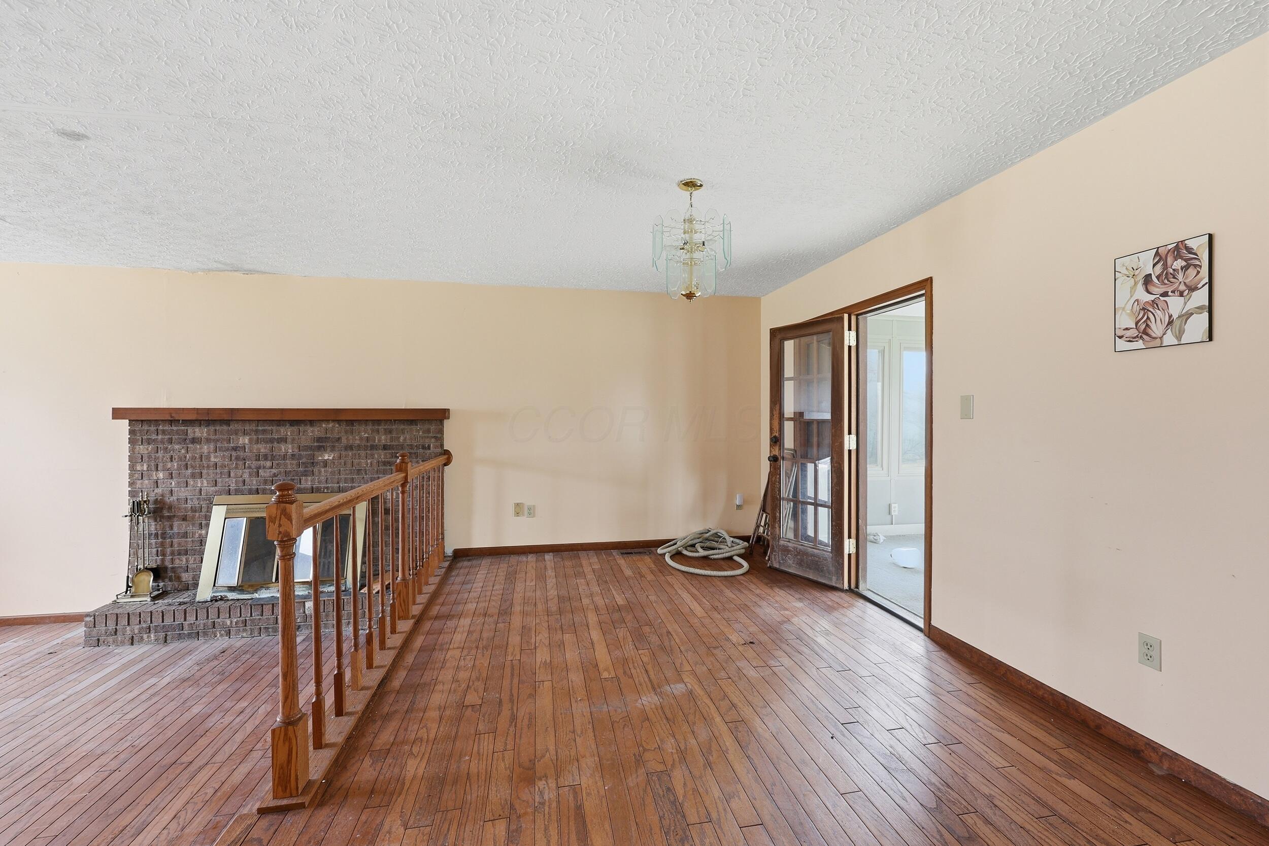 4111 Dixon Road Southwest Pataskala, OH 43062 - Photo 7 of 26 7_072a7037