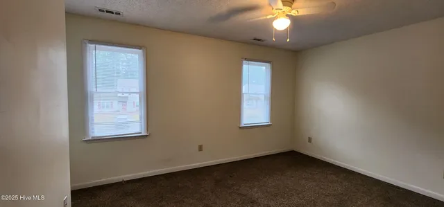 $1,250 | 11 Portwest Townhouses Drive, Unit C, Swansboro, NC 28584