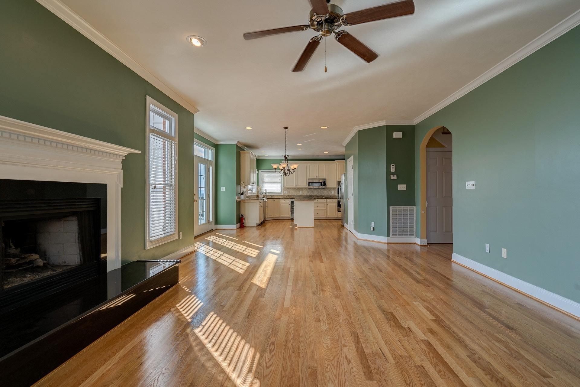 1420 Longview Road Roanoke, VA 24018 - Photo 20 of 52 020-305017-DSC05395_6_7_8_9_7459348