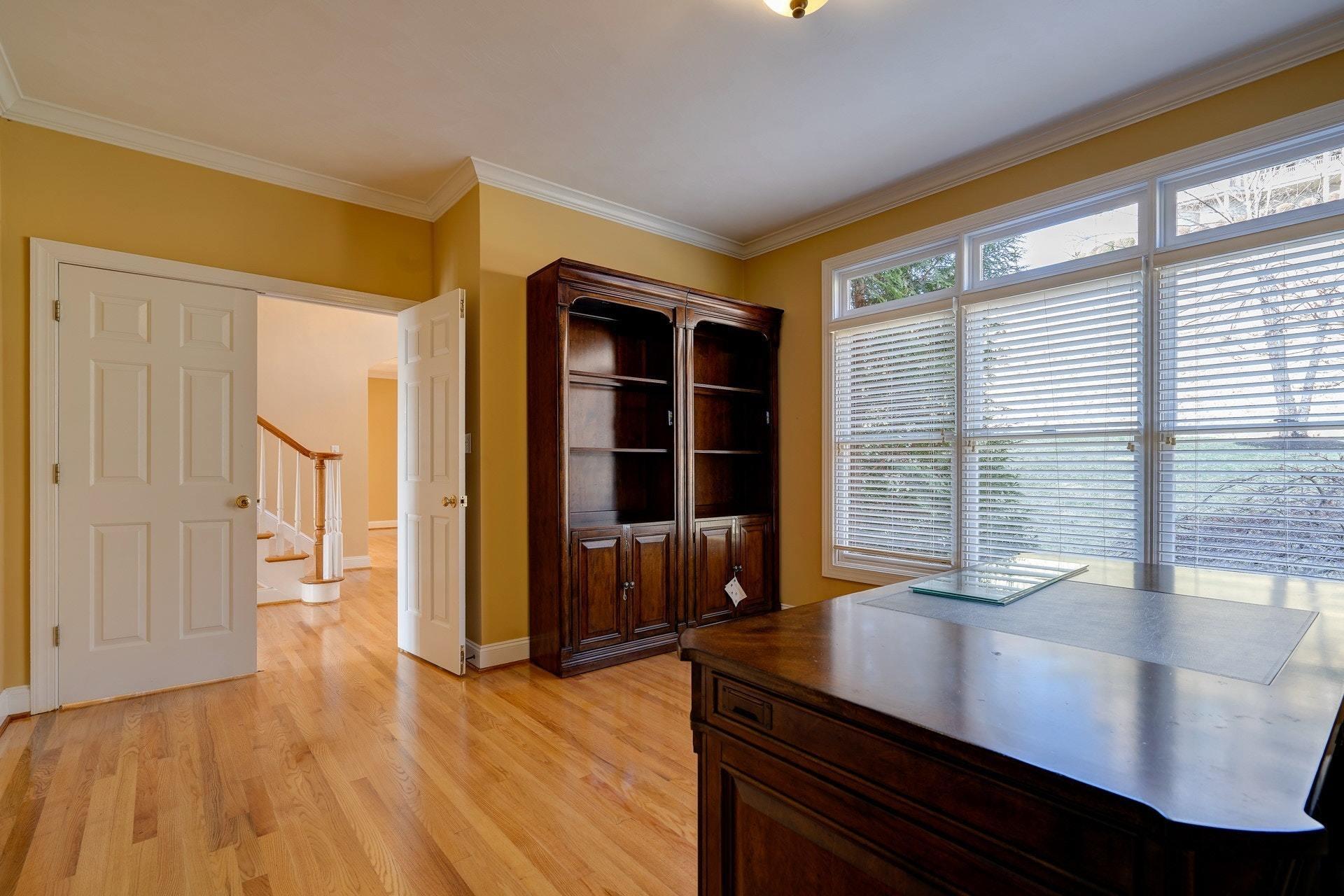 1420 Longview Road Roanoke, VA 24018 - Photo 22 of 52 022-305017-DSC05410_1_2_3_4_7459350