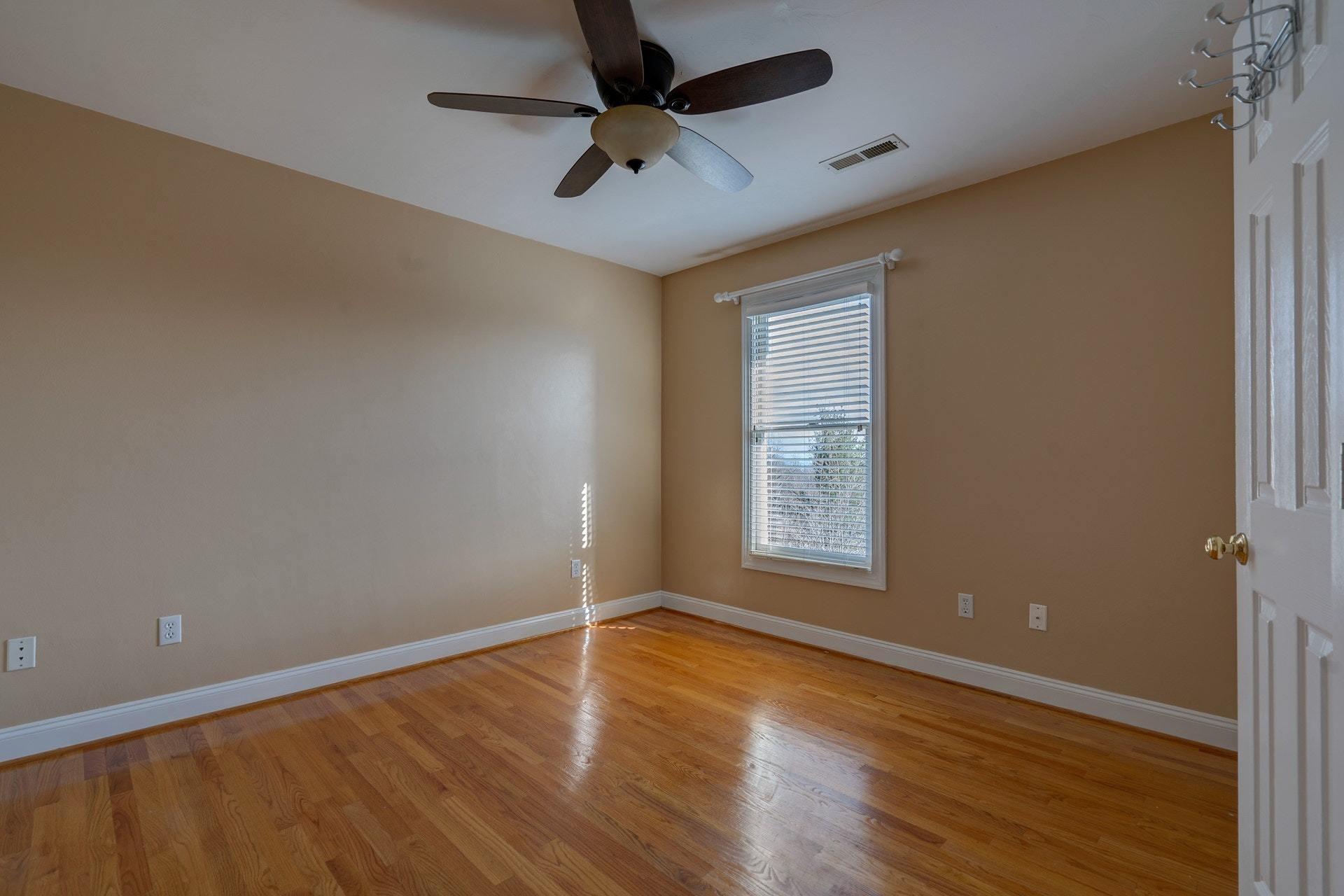 1420 Longview Road Roanoke, VA 24018 - Photo 33 of 52 033-305017-DSC05470_1_2_3_4_7459361