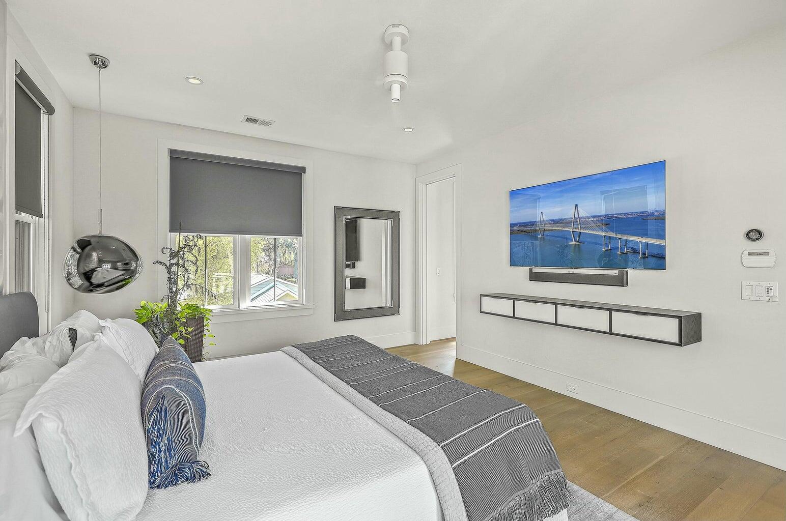 105 May Lane Mount Pleasant, SC 29464 - Photo 24 of 35 2nd Bedroom