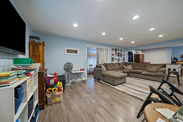 $550,000 | 271 East Davies Avenue, Centennial, CO 80122