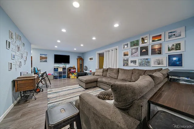 $550,000 | 271 East Davies Avenue, Centennial, CO 80122