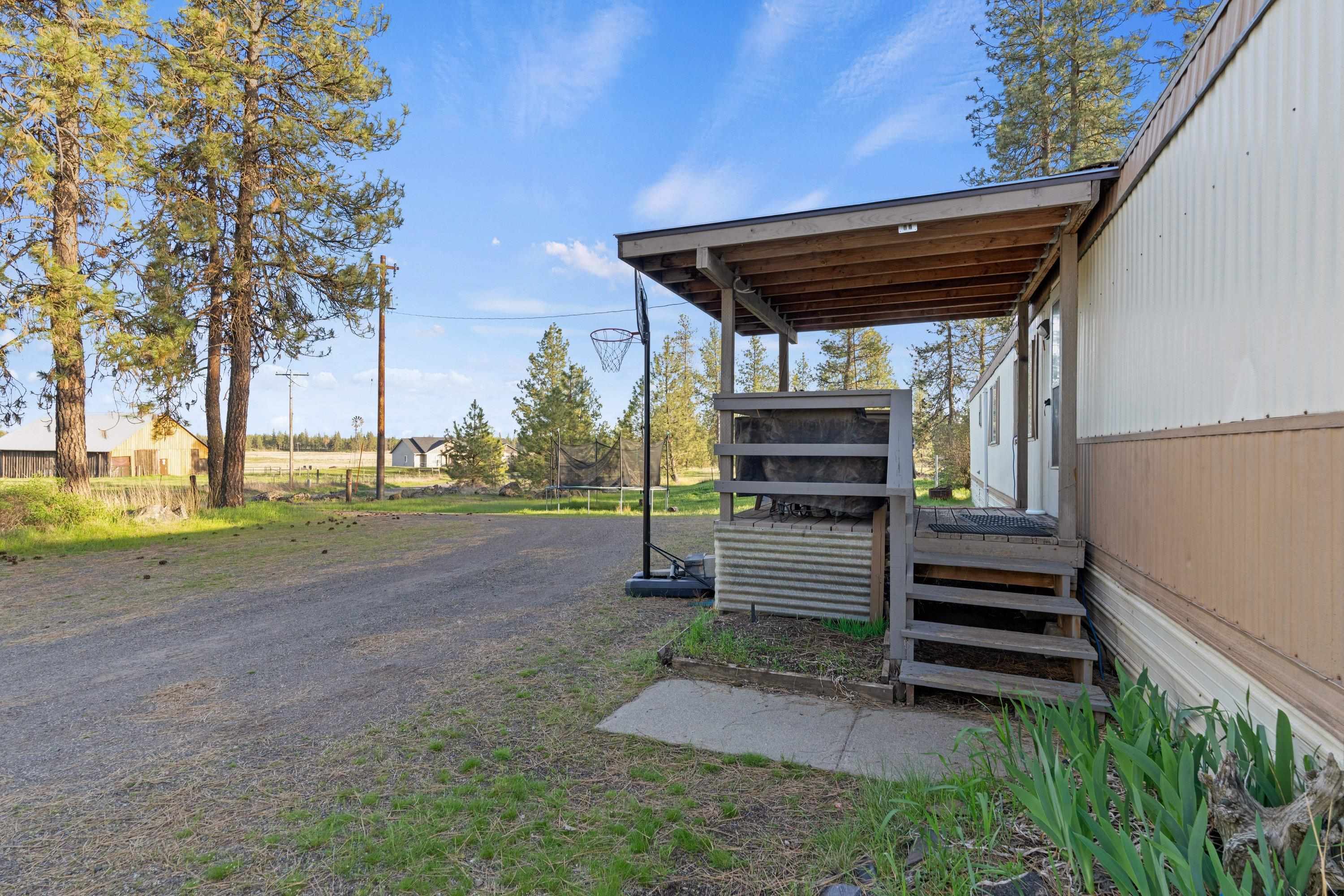 17212 South Brooks Road Cheney, WA 99004 - Photo 9 of 28