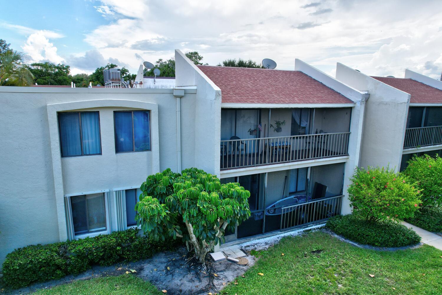 150 Pineview Rd Jupiter FL-large-001-067