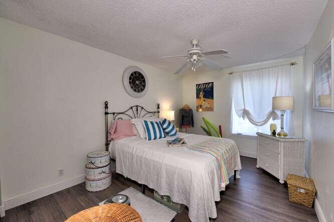 150 Pineview Road, Unit F5 Jupiter, FL 33469 - Photo 15 of 34 150 Pineview Rd Jupiter FL-small-023-029