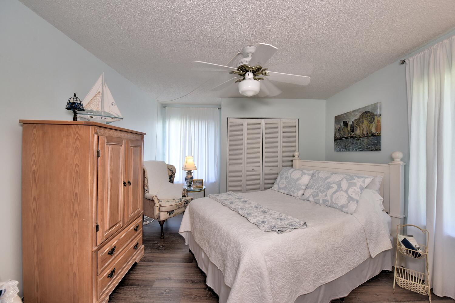 150 Pineview Road, Unit F5 Jupiter, FL 33469 - Photo 19 of 34 150 Pineview Rd Jupiter FL-large-029-023