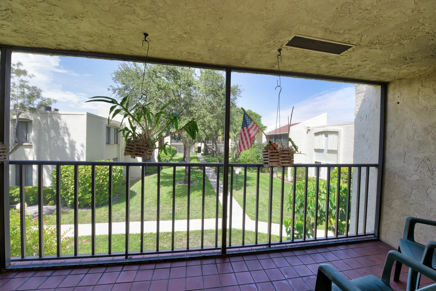 150 Pineview Road, Unit F5 Jupiter, FL 33469 - Photo 23 of 34 150 Pineview Rd Jupiter FL-large-037-038