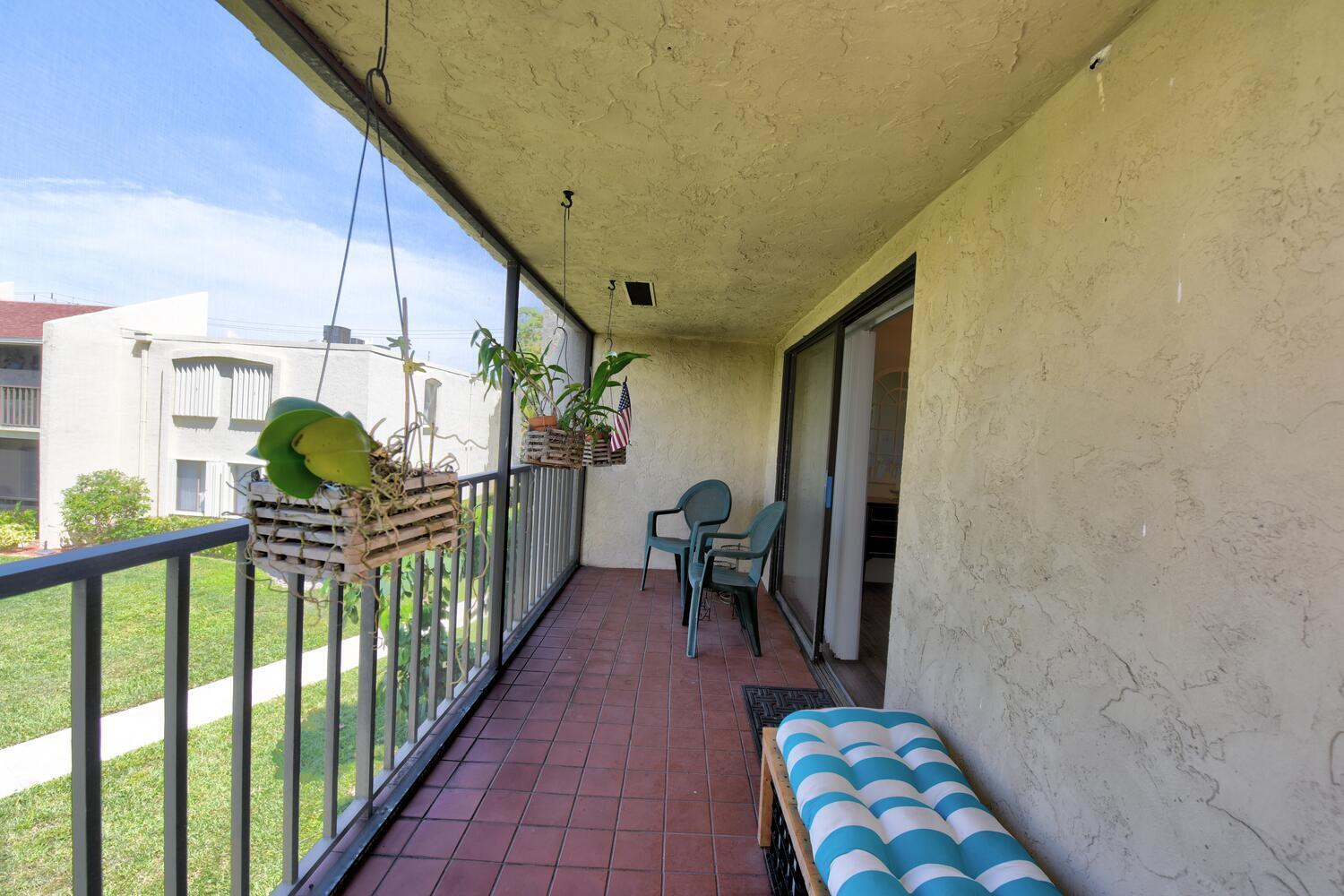 150 Pineview Road, Unit F5 Jupiter, FL 33469 - Photo 25 of 34 150 Pineview Rd Jupiter FL-large-041-041