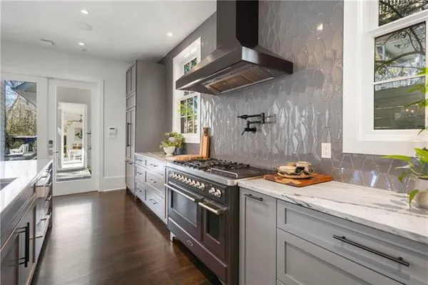 $1,795,000 | 309 South Jahncke Avenue, Covington, LA 70433