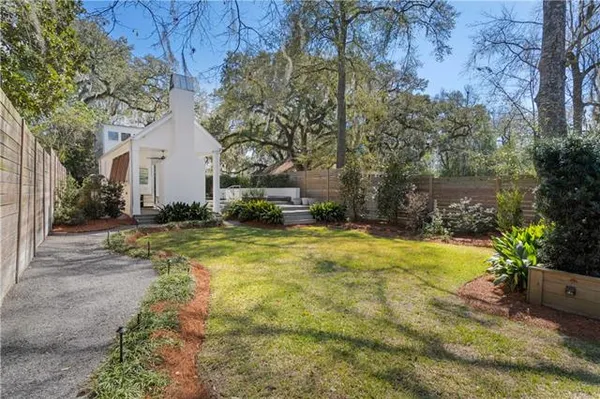 $1,795,000 | 309 South Jahncke Avenue, Covington, LA 70433