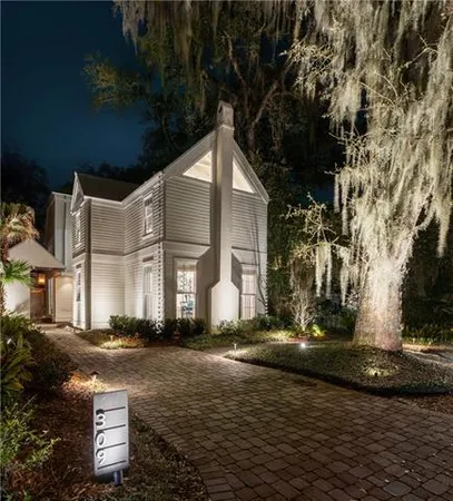 $1,795,000 | 309 South Jahncke Avenue, Covington, LA 70433
