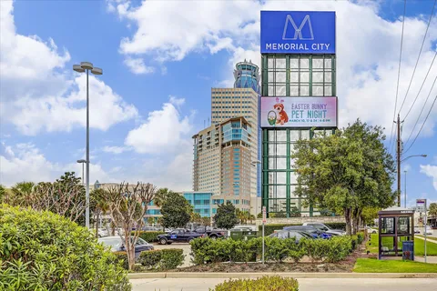 $975,000 | 12818 Verdi Drive, Houston, TX 77024