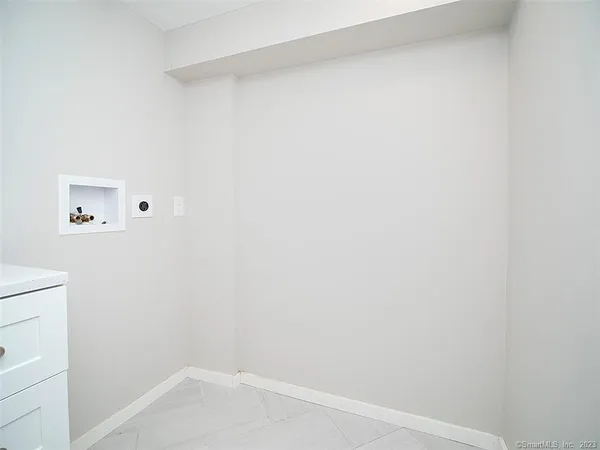 $2,500 | 16 Maiden Lane, Seymour, CT 06483