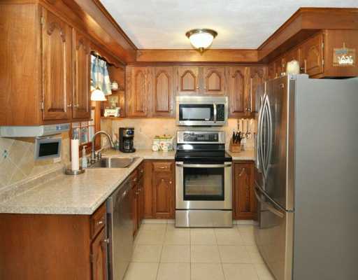 83 Mapleville Road Smithfield, RI 02828 - Photo 3 of 12 Kitchen.