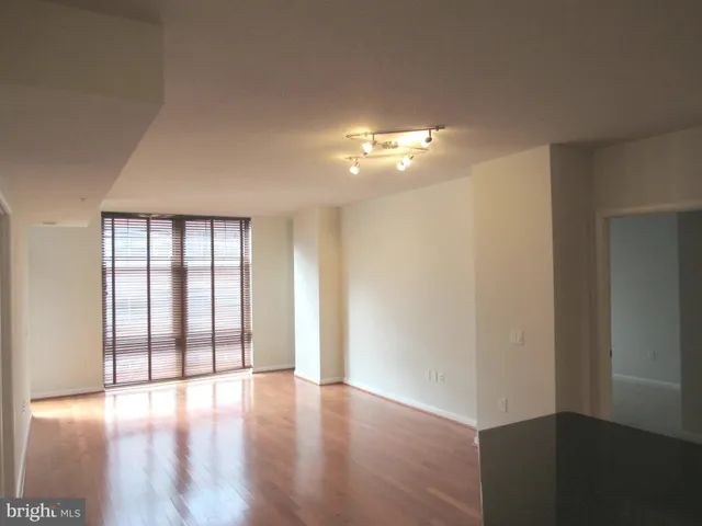 $749,000 | 1021 North Garfield Street, Unit 318, Arlington, VA 22201