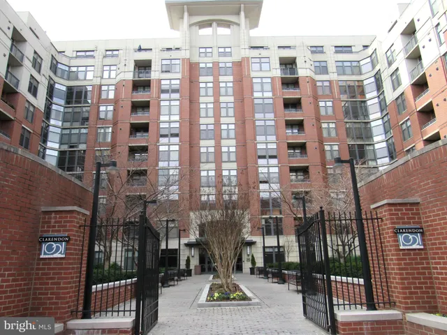 $749,000 | 1021 North Garfield Street, Unit 318, Arlington, VA 22201