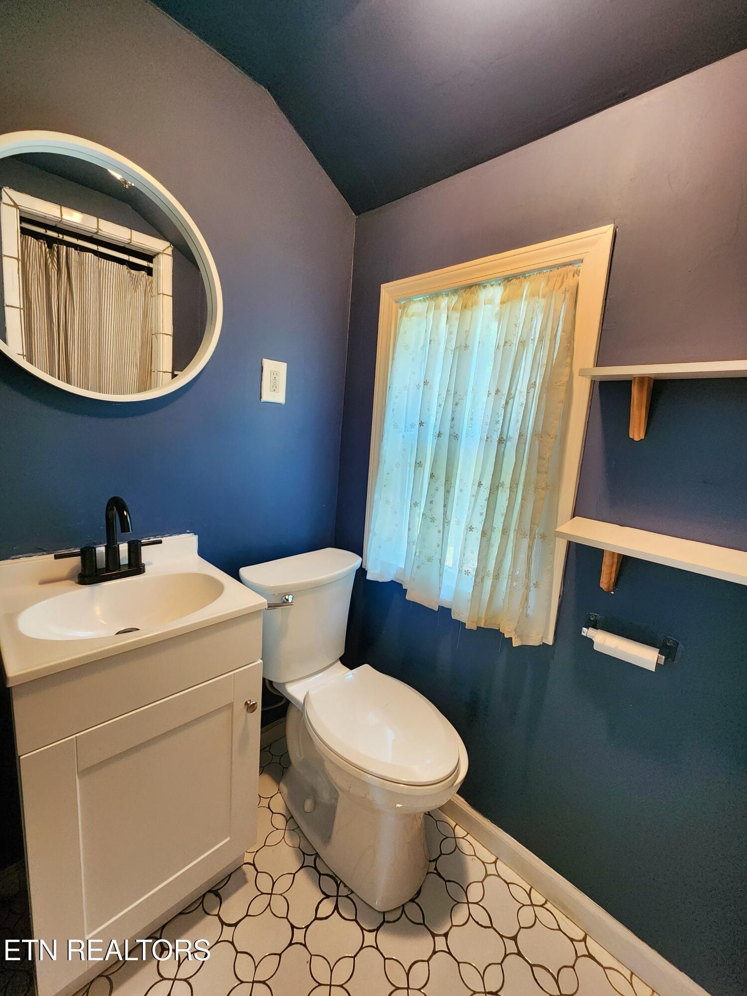 224 Oak Road Norris, TN 37828 - Photo 16 of 29 20250611_100401 (1)