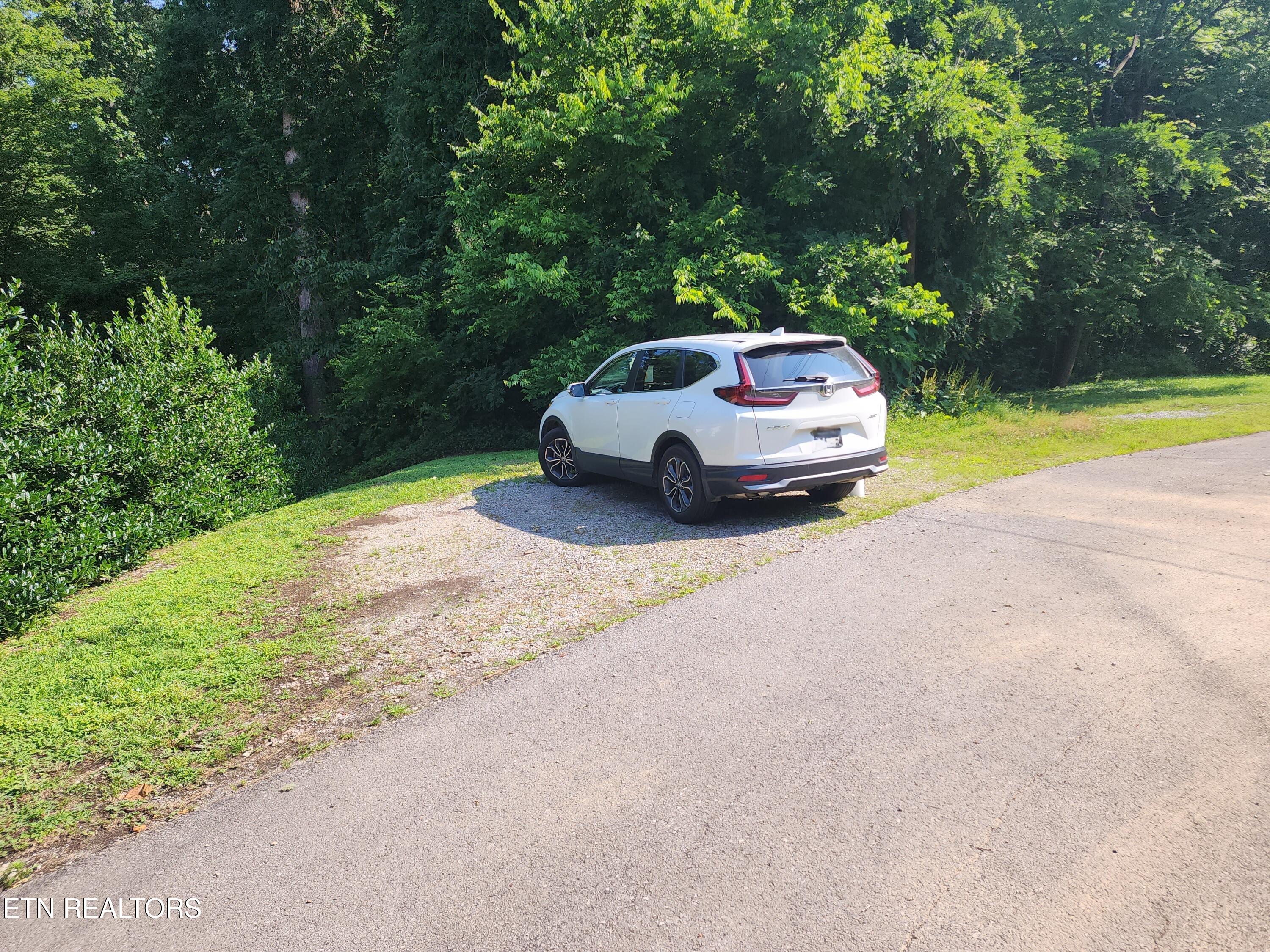 224 Oak Road Norris, TN 37828 - Photo 27 of 29 20250611_101457 (1)