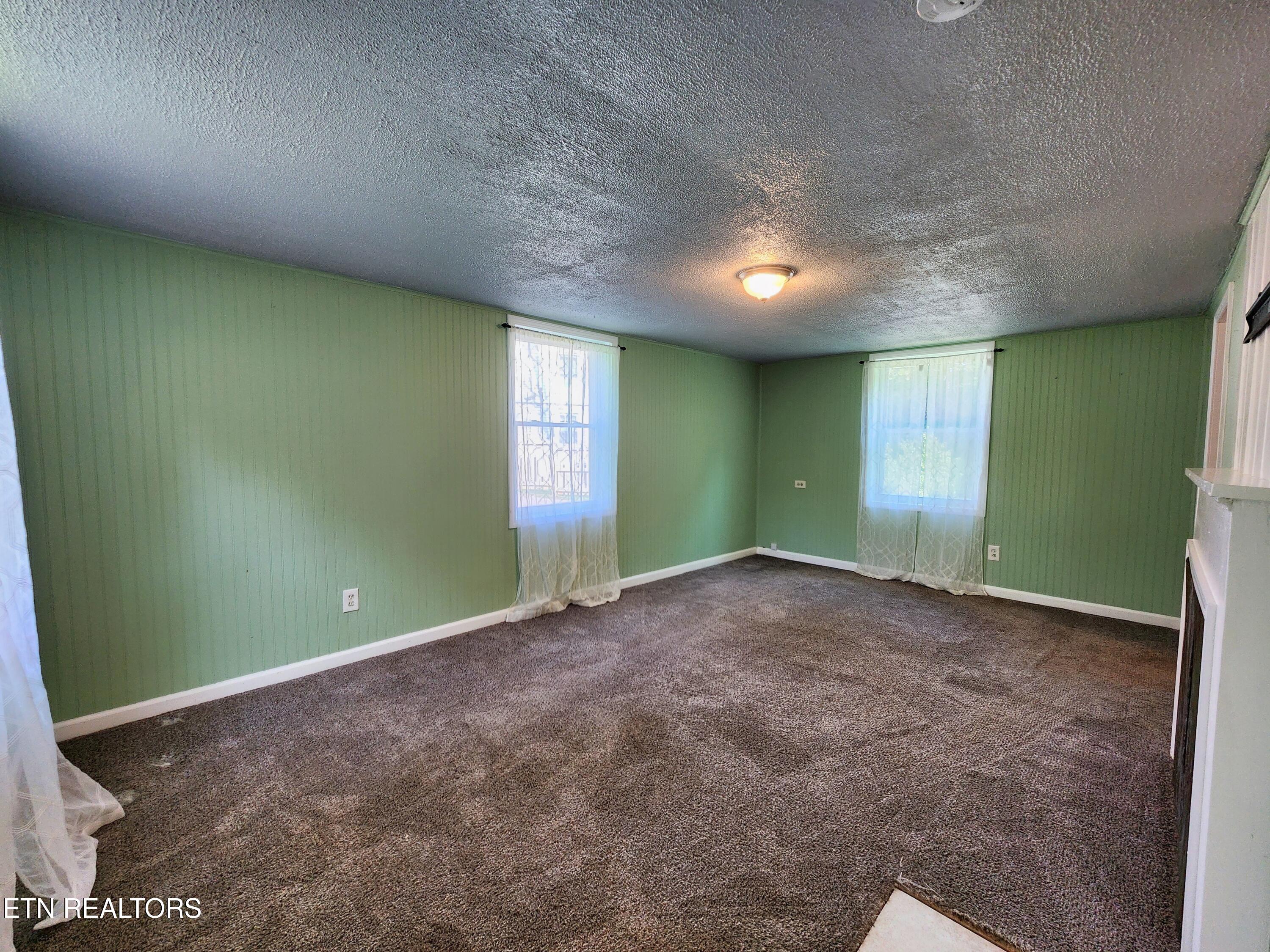 224 Oak Road Norris, TN 37828 - Photo 3 of 29 20250611_100022 (1)