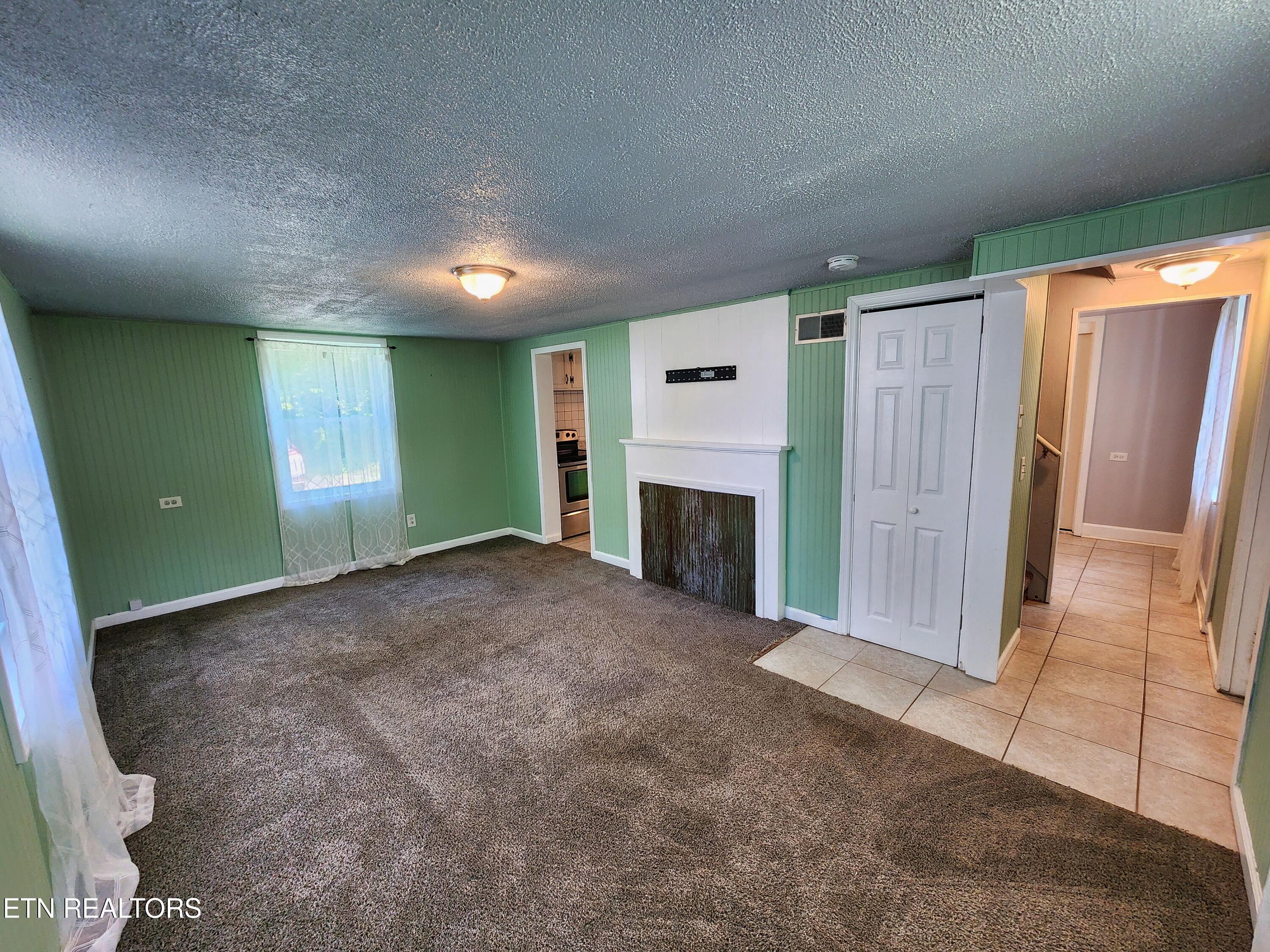 224 Oak Road Norris, TN 37828 - Photo 5 of 33 20250611_100036 (1)