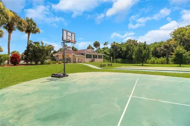 a view of a basketball court