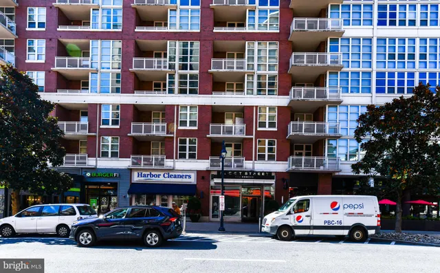 $249,000 | 157 Fleet Street, Unit 514, Oxon Hill, MD 20745