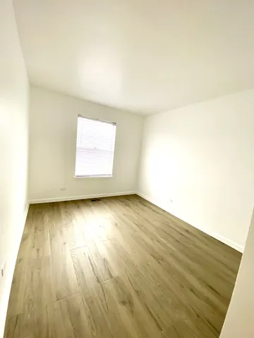 $1,700 | 629 West Streamwood Boulevard, Unit A, Streamwood, IL 60107