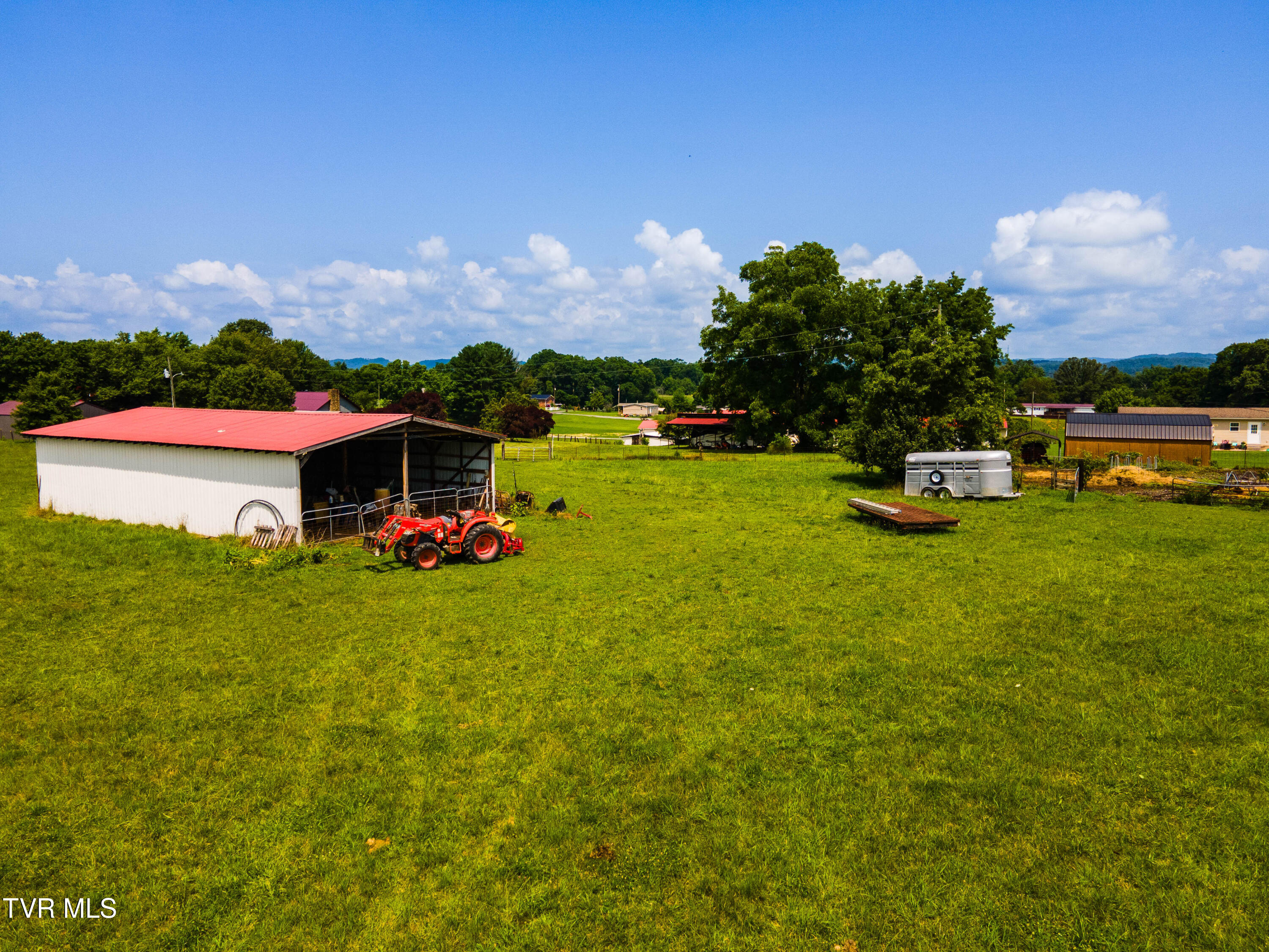 137 Snapp Road Church Hill, TN 37642 - Photo 8 of 38 DJI_0091
