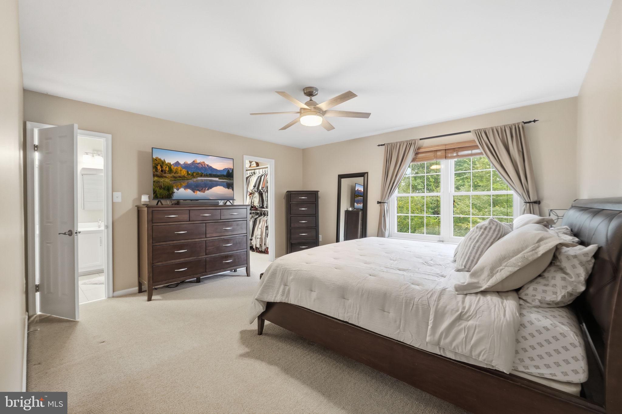 7660 Southern Oak Drive Springfield, VA 22153 - Photo 18 of 37 PRIMARY SUITE W/WOODED VIEWS