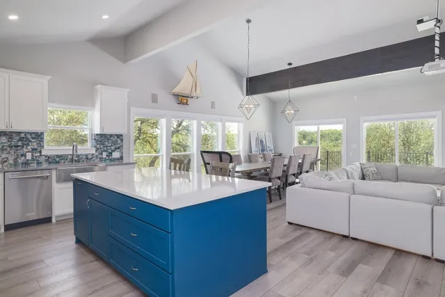 $1,595,000 | 7206 Comanche Trail, Austin, TX 78732