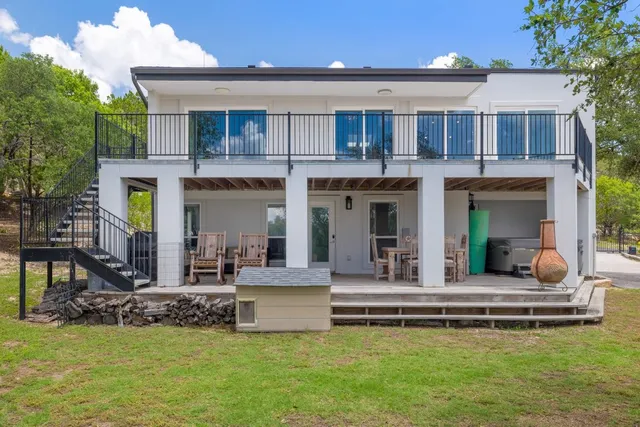 $1,595,000 | 7206 Comanche Trail, Austin, TX 78732