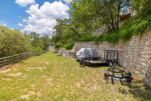 $1,595,000 | 7206 Comanche Trail, Austin, TX 78732