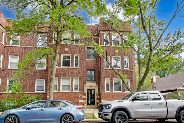 $235,000 | 7321 North Paulina Street, Unit 2, Chicago, IL 60626