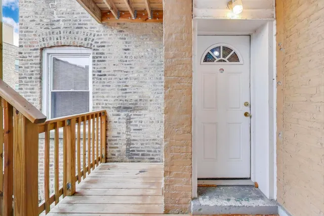 $235,000 | 7321 North Paulina Street, Unit 2, Chicago, IL 60626