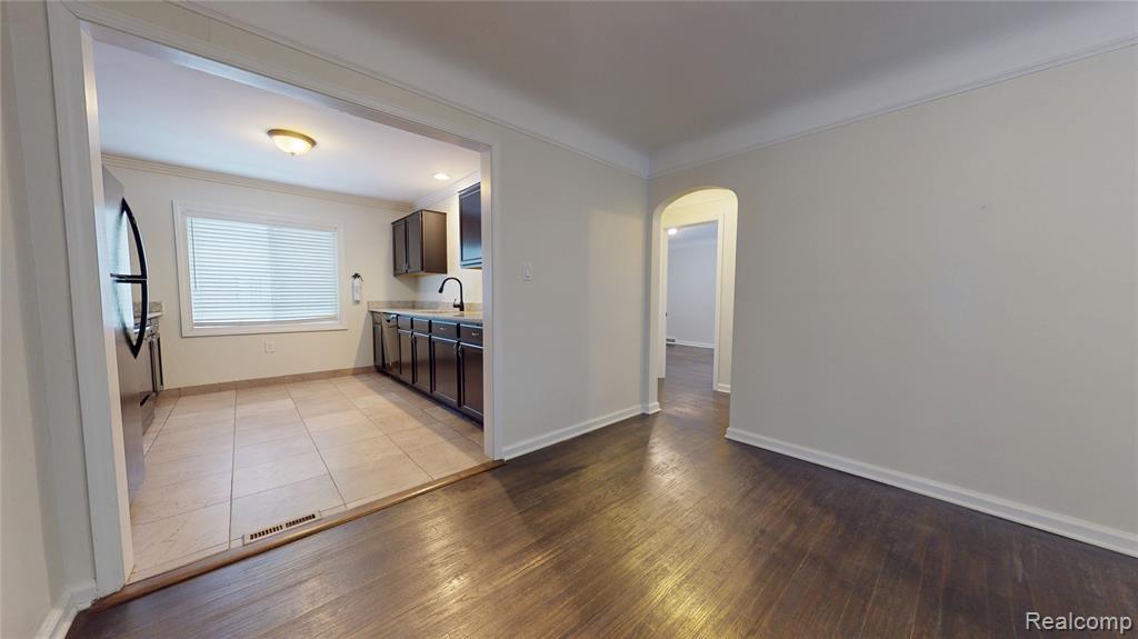 485 Neff Road Grosse Pointe, MI 48230 - Photo 9 of 11