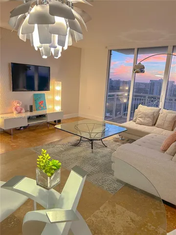 $3,350 | 19501 West Country Club Drive, Unit 1209, Aventura, FL 33180