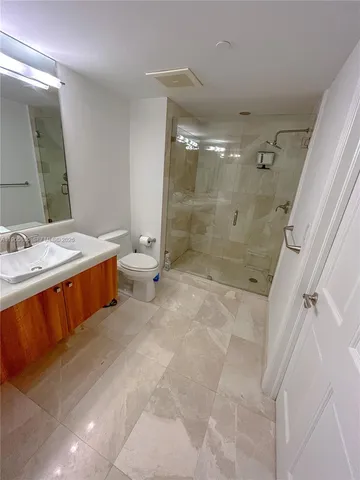 $3,350 | 19501 West Country Club Drive, Unit 1209, Aventura, FL 33180