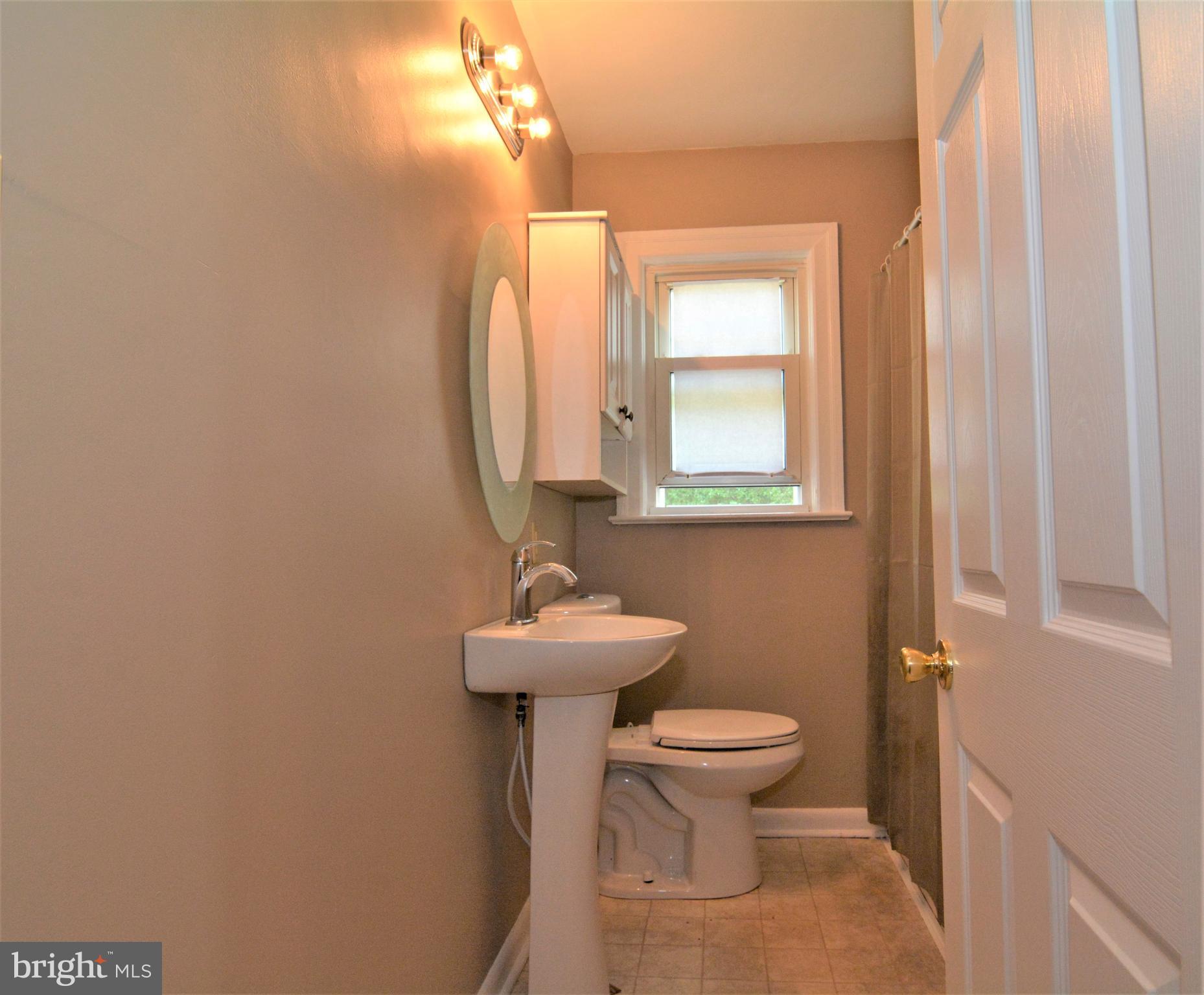 323 Franklin Road Glassboro, NJ 08028 - Photo 9 of 11
