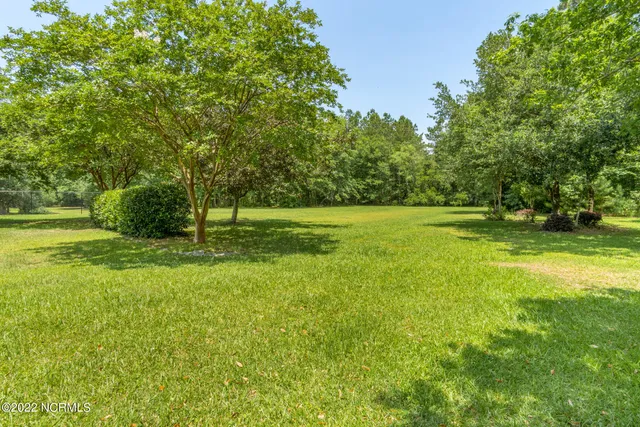 $800,000 | 301 Sandy Point Drive, Beaufort, NC 28516