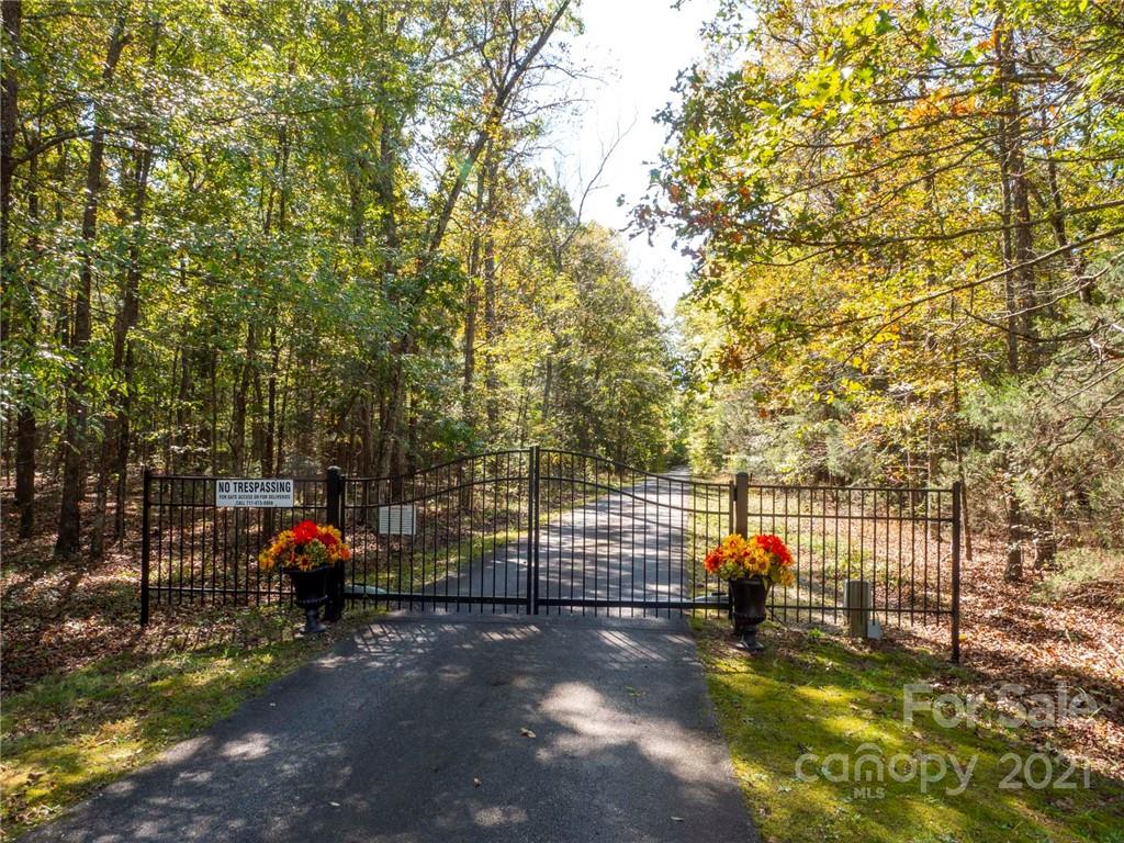 1755 St Johns Church Road Concord, NC 28025 - Photo 4 of 41
