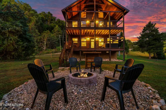 $649,900 | 2641 Willow Heights Way, Sevierville, TN 37876