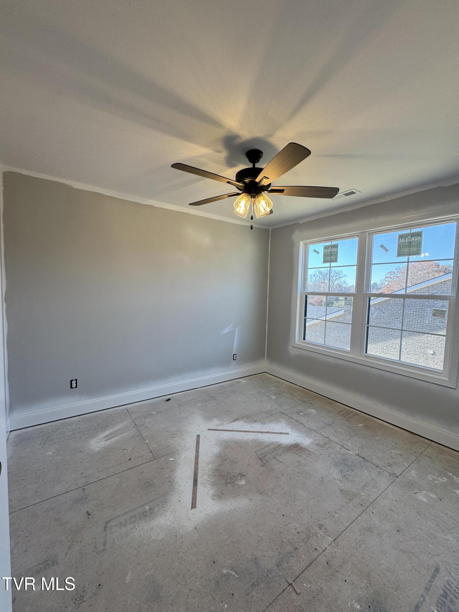 240 Ruby Rose Ridge Jonesborough, TN 37659 - Photo 13 of 18 Upstairs guest bedroom
